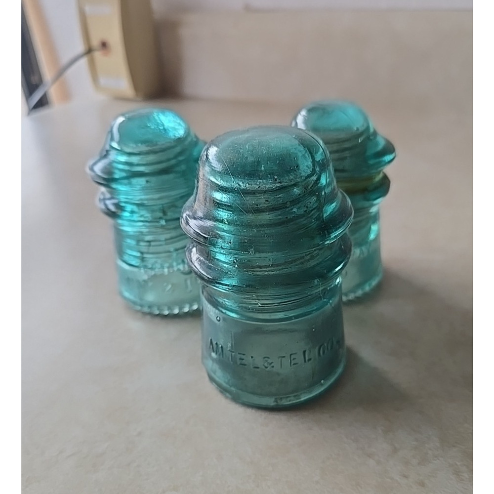 Lot of‎ 3 Vtg Hemingway AM TEL & TEL Co #9 Blue Green Glass Electric Insulator